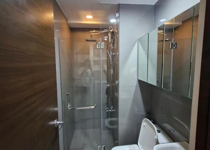 Spacious Makati Elite Air-2br - Prime With View Apartment