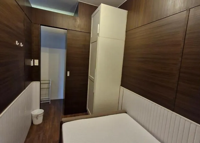 Apartment Spacious Makati Elite Air-2br - Prime With View Manila
